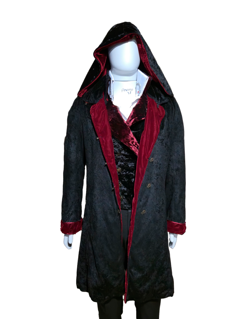Sobretudo Gotico 3/4 de Veludo Molhado Preto e Vermelho.